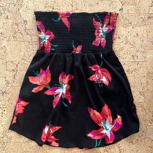 Roxy Strapless Floral Top - Picture 5 of 8